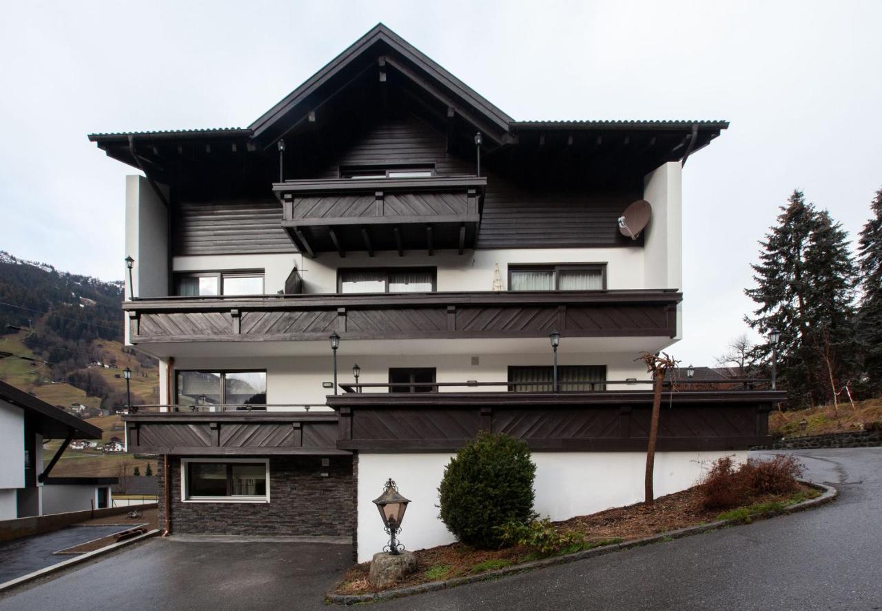 Ferienwohnung Haus 4 Montafon by Pferd auf Wolke Gaschurn Exterior foto
