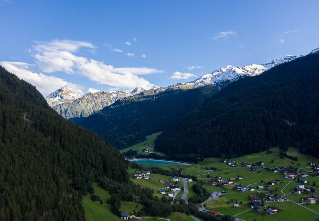 Ferienwohnung Haus 4 Montafon by Pferd auf Wolke Gaschurn Exterior foto
