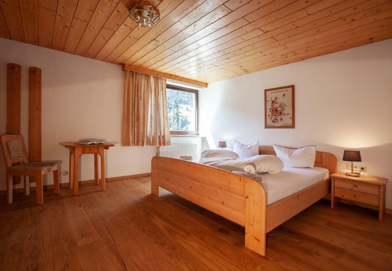 Ferienwohnung Haus 4 Montafon by Pferd auf Wolke Gaschurn Exterior foto